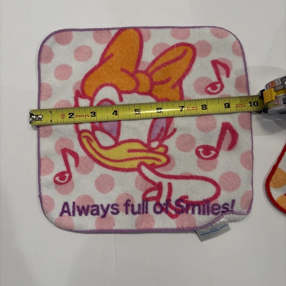 Tokyo Disney Resort Wash Cloth Towels - Minnie Mouse And‎ Daphne